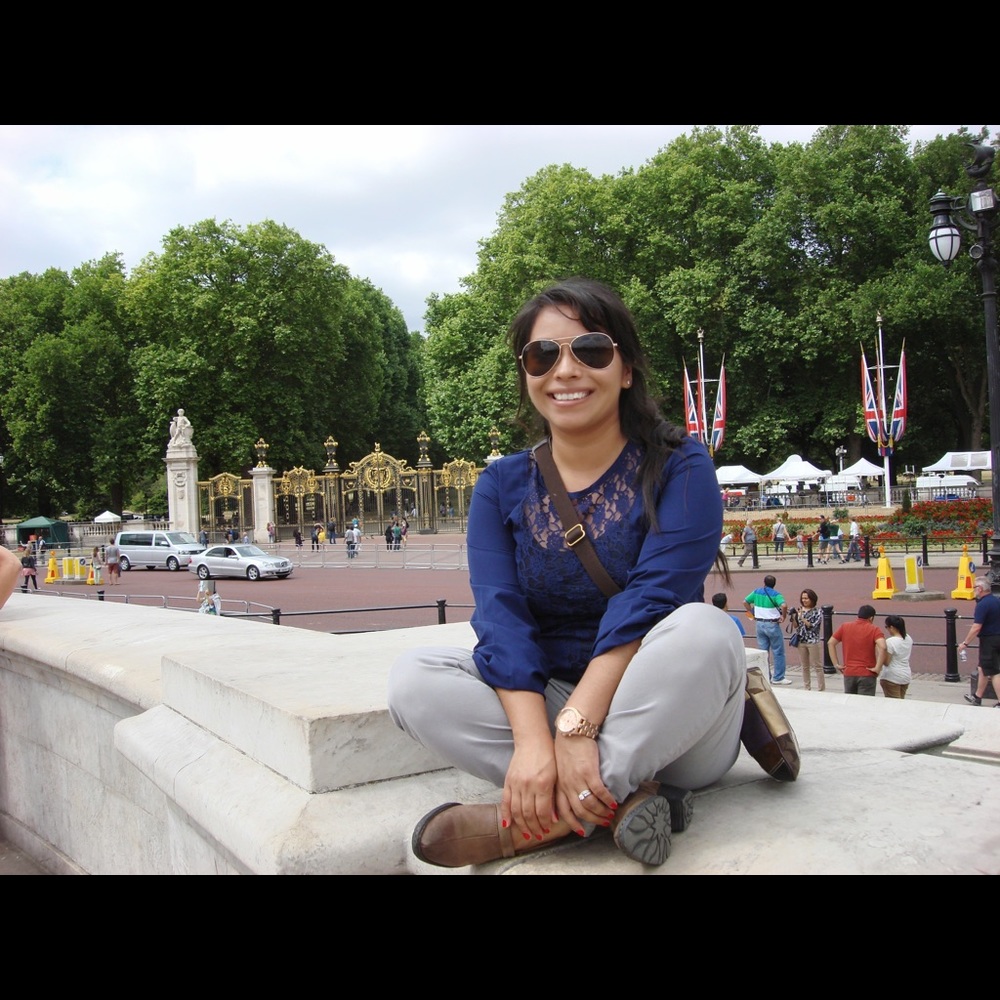 Meet your Posher, Nayeli